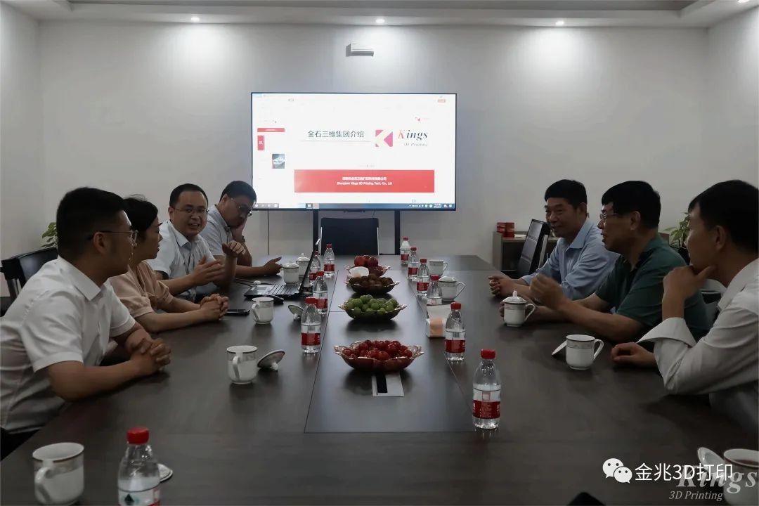 熱烈歡迎郭玉軍將軍及平湖市委常委、常務(wù)副市長(zhǎng)戴振等領(lǐng)導(dǎo)一行蒞臨浙江金兆智能裝備制造有限公司參觀調(diào)研